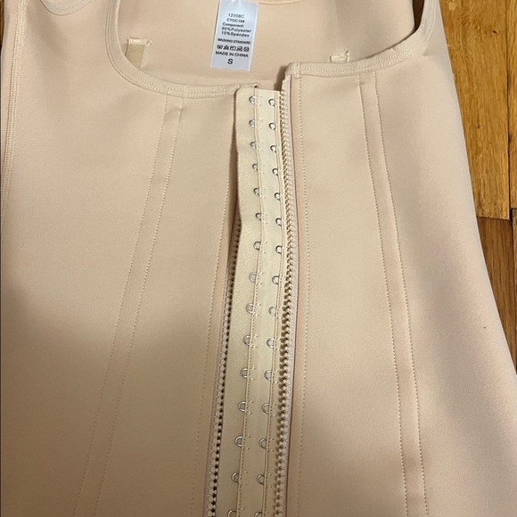 Beige Waist Trainer with Adjustable Straps - Picture 3 of 3